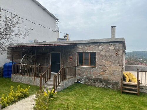 Assos Deniz yıldızı apart taş ev 