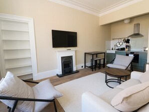 Living area - Modern Flat - Main St, Campbeltown (Campbeltown)