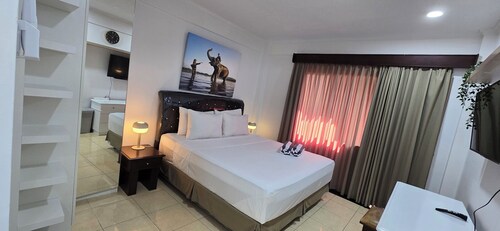 Beach Resort Apt. 5 minute Walk to Legian Beach