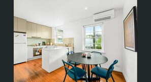 Private kitchen - Spacious 2BDR Apt in the Heart of East Melbourne (East Melbourne)