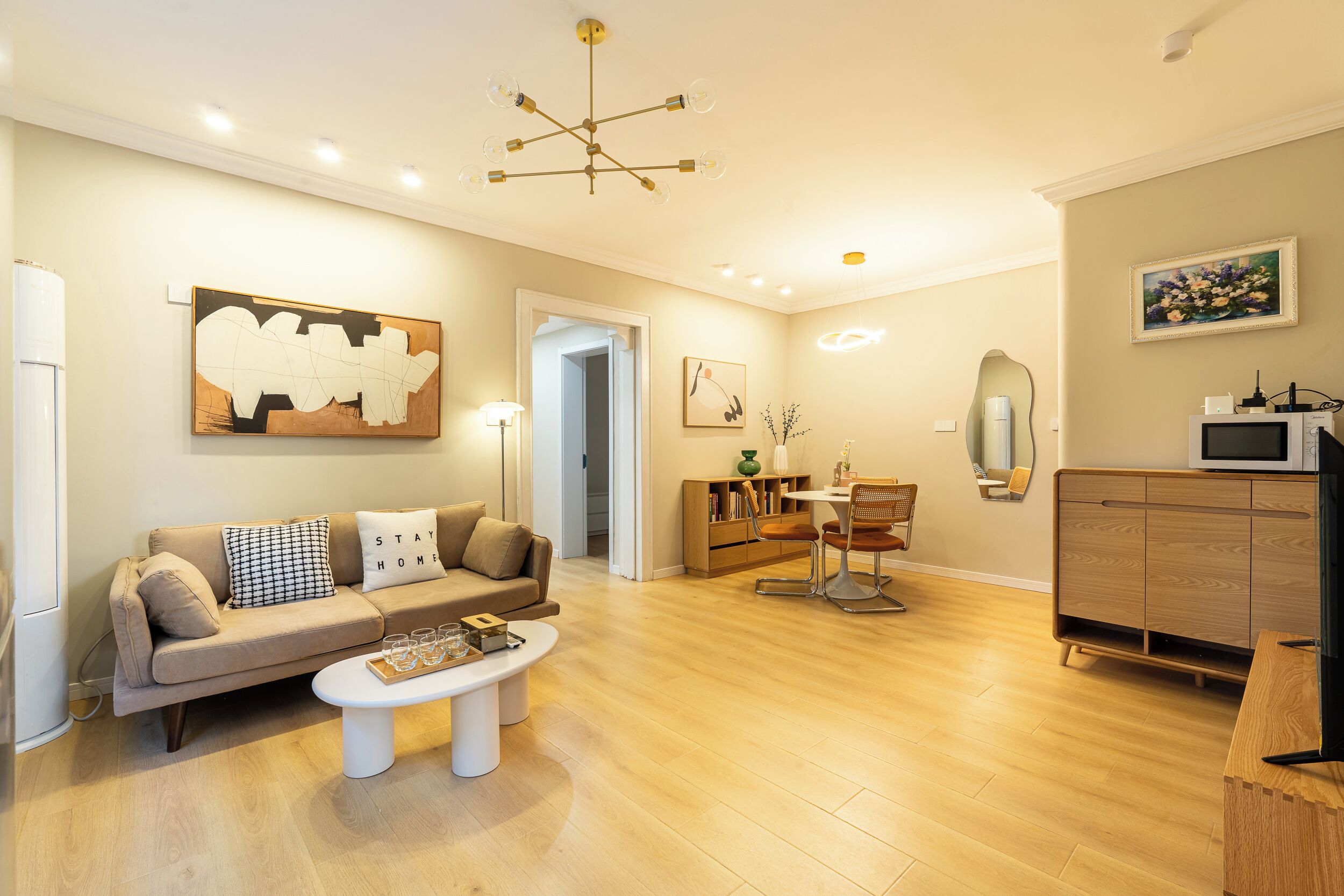 Classic Suite | Living area | 50-inch flat-screen TV with cable channels