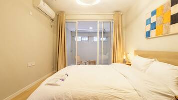 Free WiFi, bed sheets