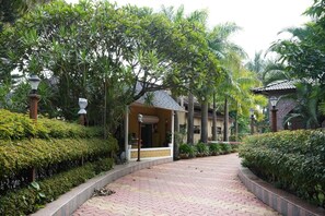 Property grounds - Anandvan Holiday Homes (Wai)