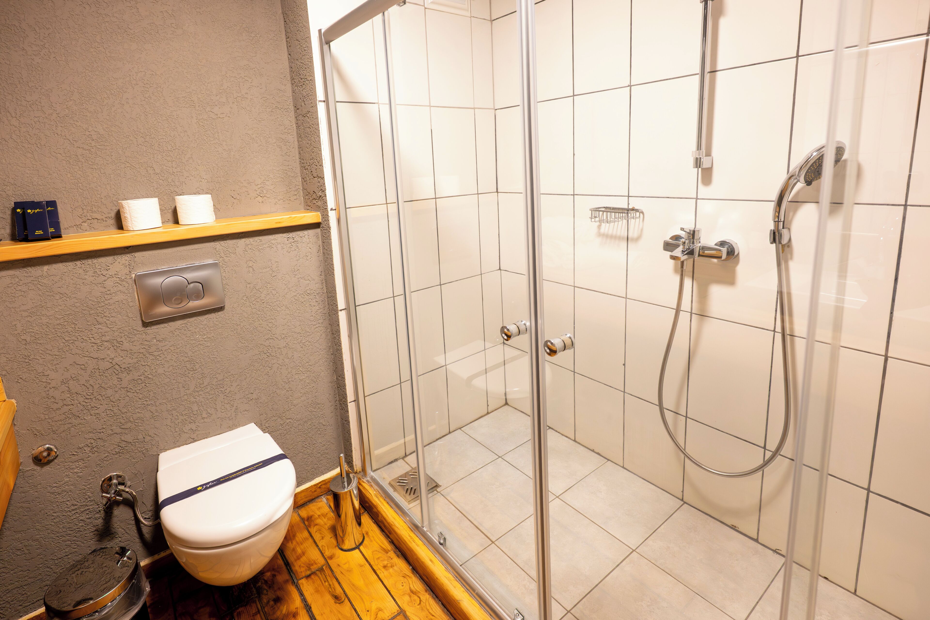 Comfort Double Room | Bathroom | Shower, hair dryer, towels, soap