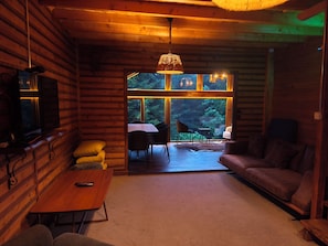 Traditional Bungalow | Living area