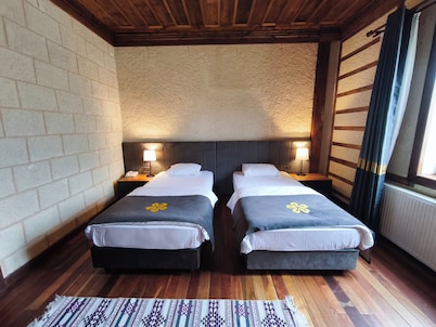 Zifin Hotel