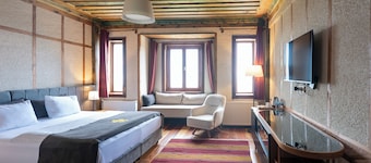 Zifin Hotel