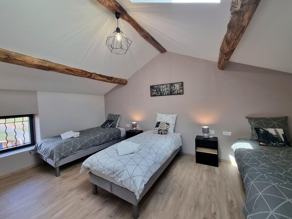 5 chambres, Wi-Fi gratuit