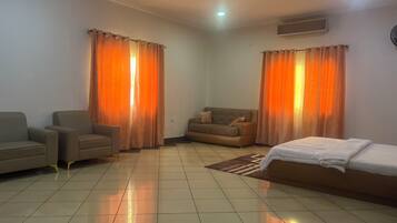 Classic Double or Twin Room | Blackout drapes