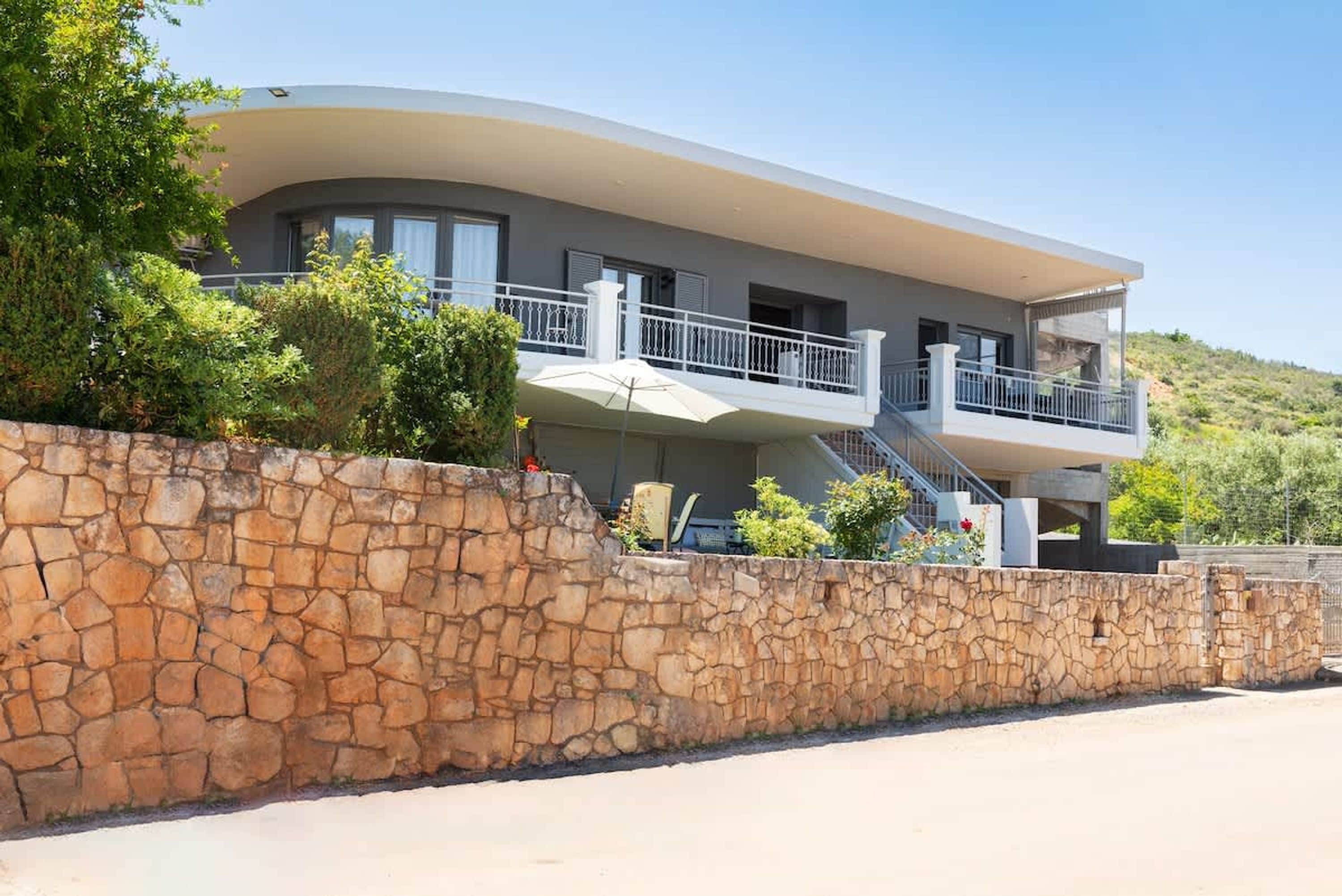 House | 3 bedrooms, Internet