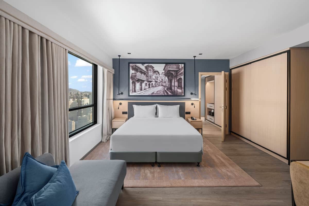 Junior-Suite | Hochwertige Bettwaren, Select-Comfort-Betten, Minibar, Bettwäsche