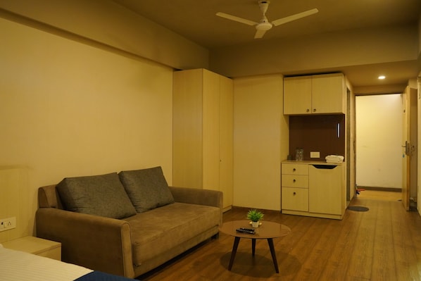 Deluxe Room, Balcony, Pool View | Interior - Wow Studio at Weekend Address (Surat)