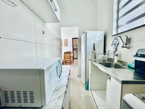 Private kitchen - Maracanã apartment near UERJ, HUPE, stadium and subway (up to 6 km) (Rio de Janeiro)