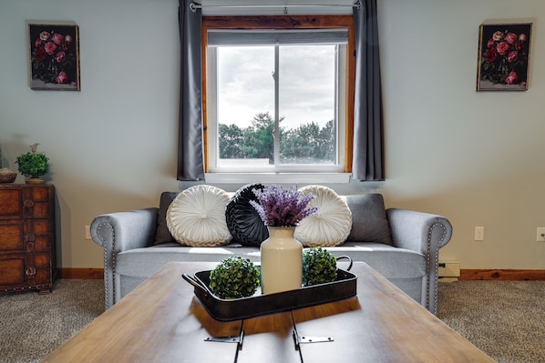 Apartment (1 Bedroom) | Interior