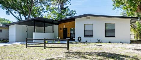 Casa (3 Bedrooms) | Vista frontal de la propiedad