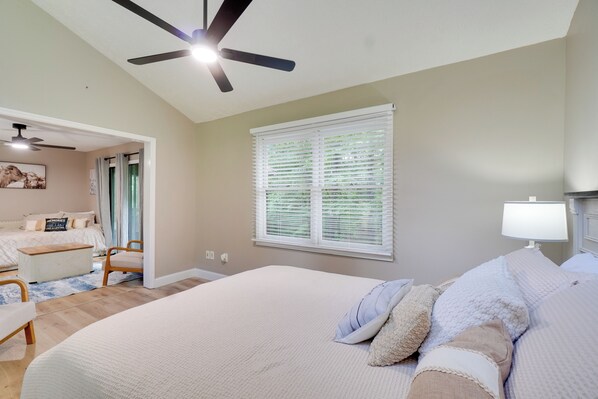 House (4 Bedrooms) | Interior - Fire Pit & Lake Access! Crossville Group Escape (Crossville)