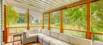 Bayfront Home! Dock, Deck, Hot Tub, & Fire Pit