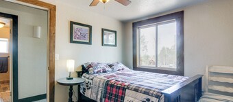 6-bedroom, 2-bath Cabin 4 Mi From Fishlake, UT