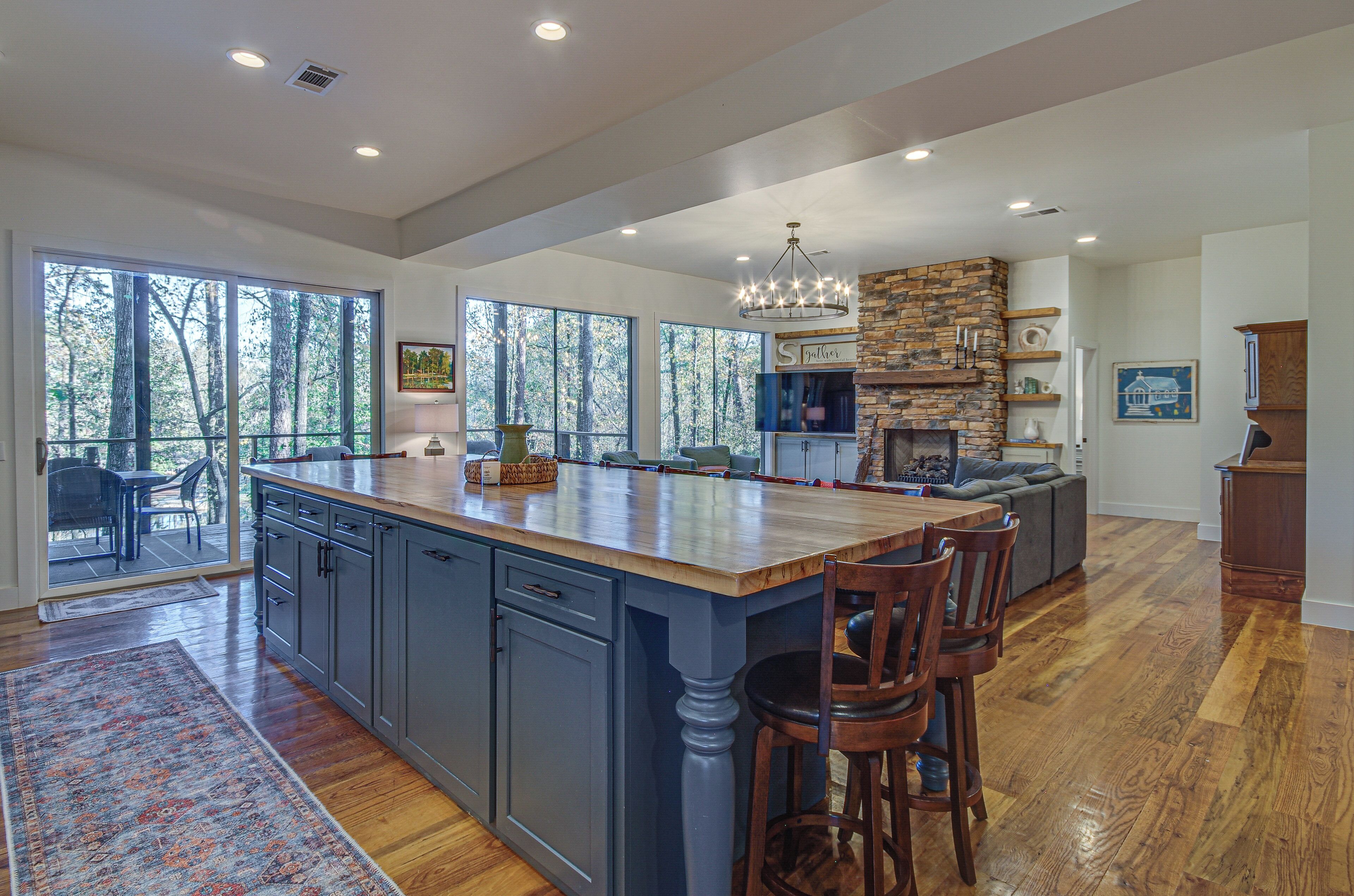 House (Multiple Bedrooms) | Interior