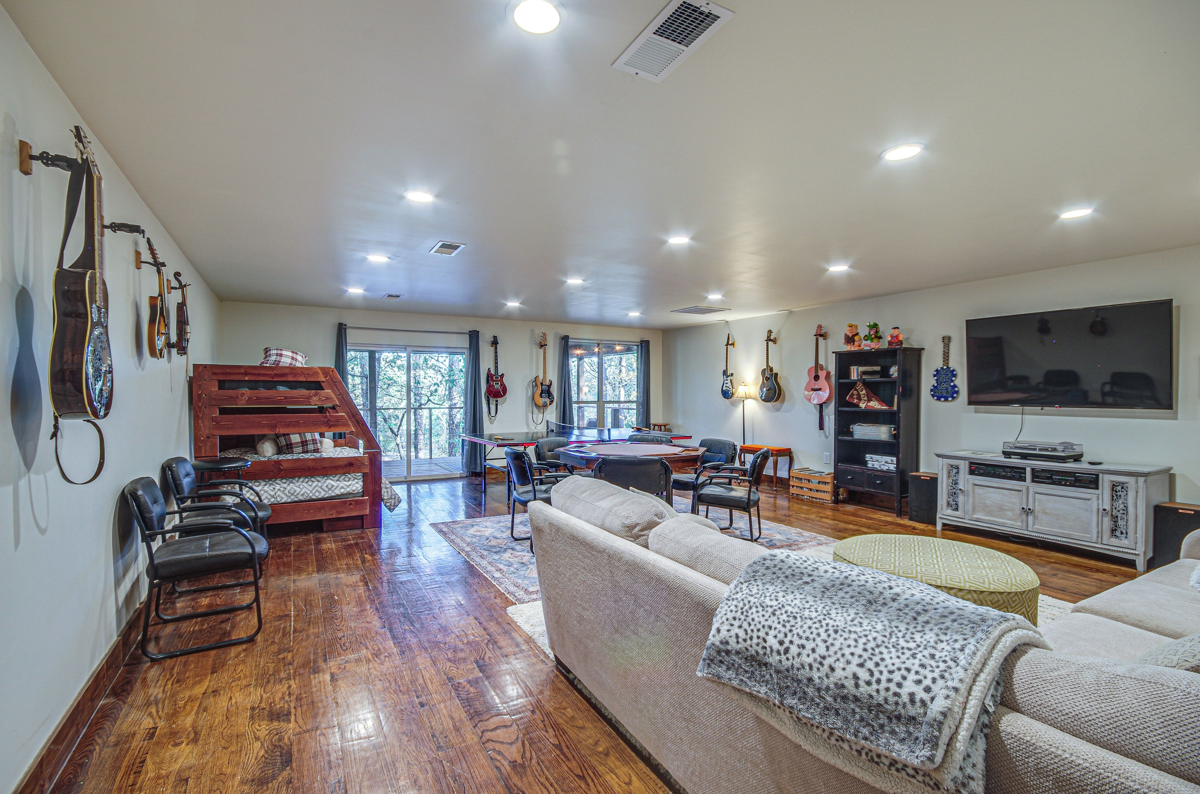 House (Multiple Bedrooms) | Interior