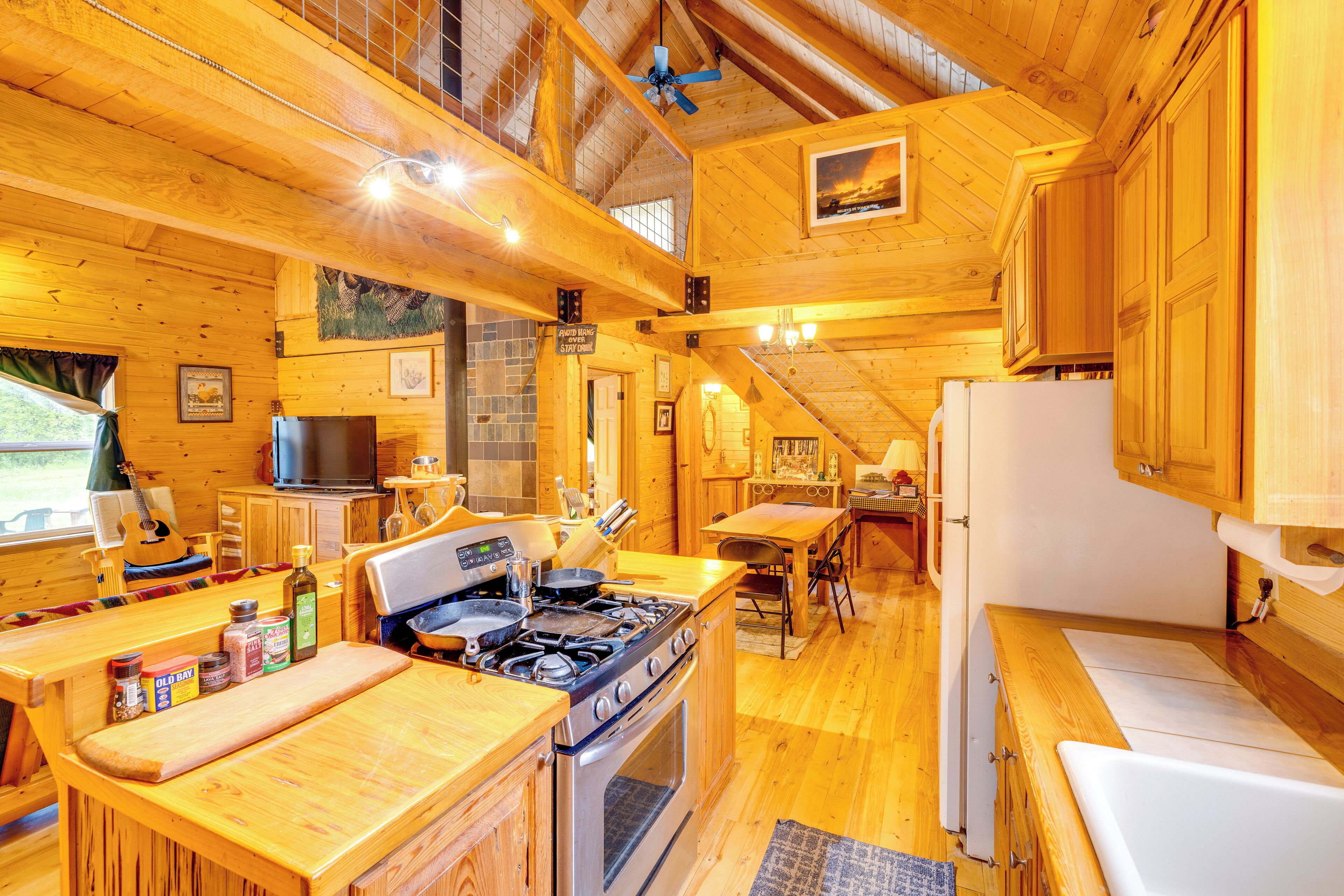 House (2 Bedrooms) | Interior