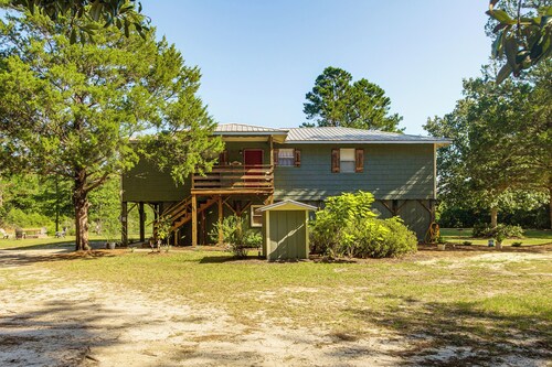 Fishing Pond & Screened Deck 'mourning Dove Lodge'