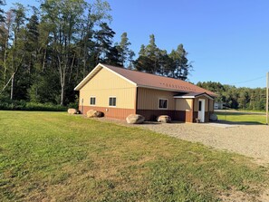 Exterior - Cozy 2-bedroom pet friendly house in lovely Cattaraugus with AC and hiking (Cattaraugus)