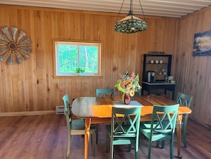 Dining - Cozy 2-bedroom pet friendly house in lovely Cattaraugus with AC and hiking (Cattaraugus)