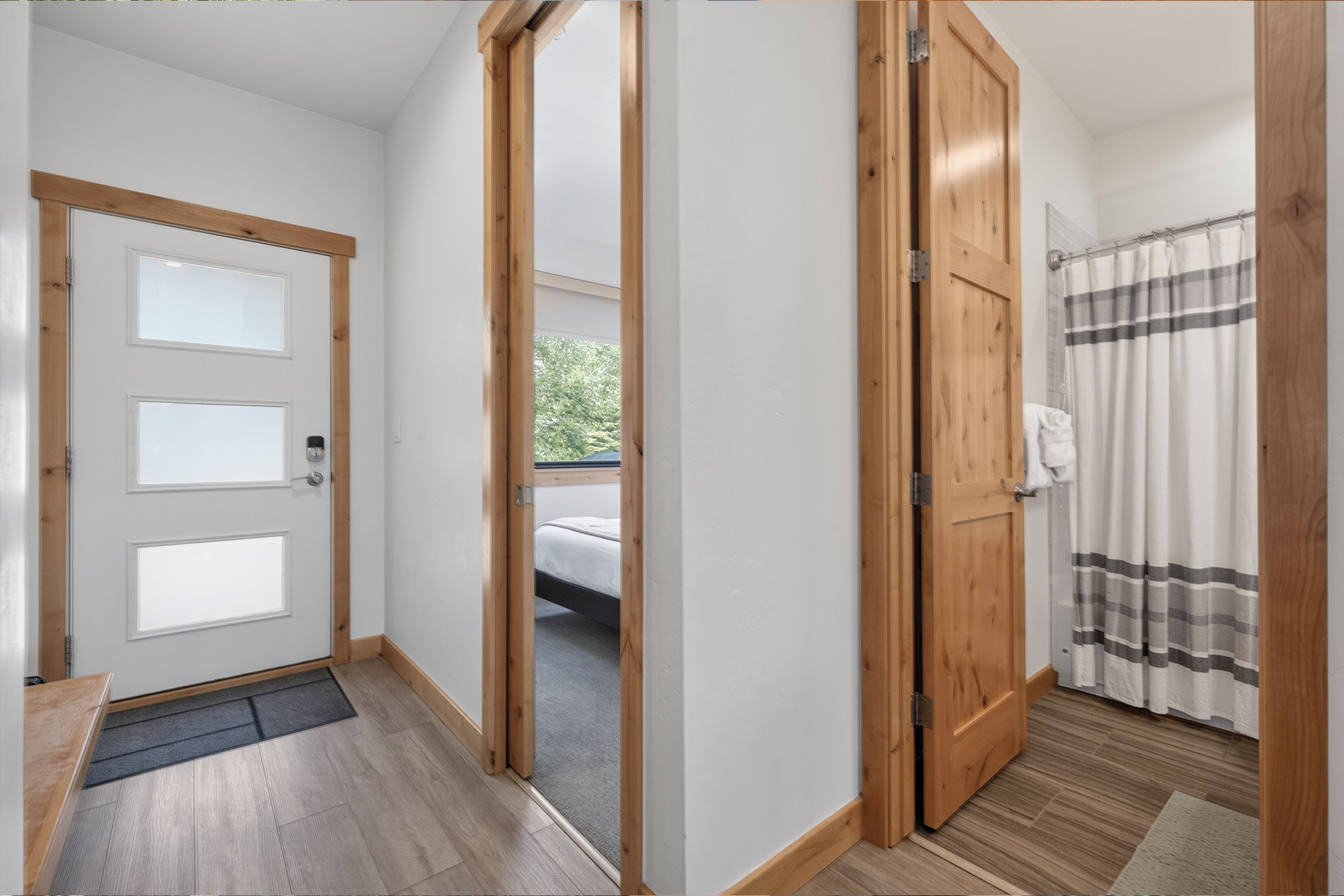 4 bedrooms, travel cot, free WiFi, bed sheets