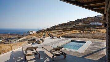 Suite, piscina privada | Piscina privada