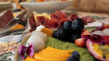 Free daily full breakfast
