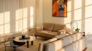 Apartamento, vista para a cidade | Área de estar