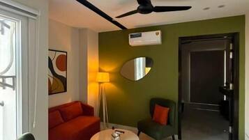 Apartment, 1 King Bed | Interior