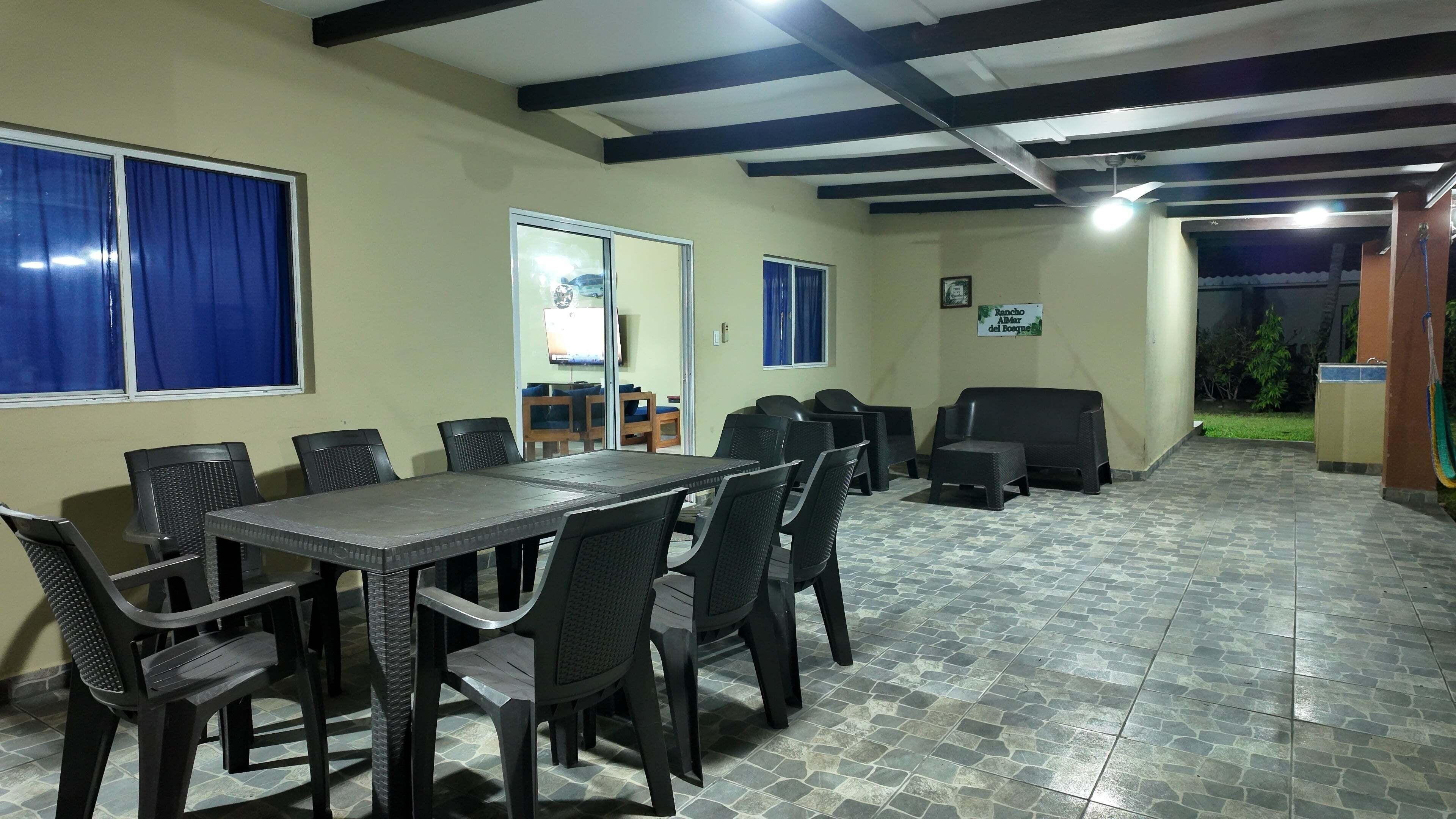 Casa, 3 dormitoris | Servei de restauració a l'aire lliure