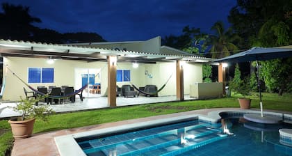 Beach House Acajutla/los Cobanos/las Veraneras Sv 3 Bedroom Home