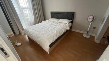 1 chambre, fer et planche à repasser, Wi-Fi, literie fournie