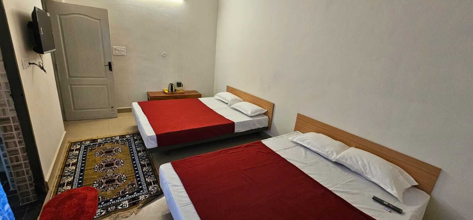 Deluxe Double Room, Balcony | Desk, WiFi (free)