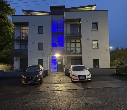 Luxury Penthouse Apartment (Complete Top Floor)
