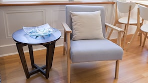 Interior - Cabin Charm—Hot Tub Bliss Moments from the Beach (Cowes)