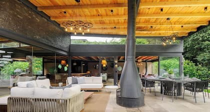 Rancho Olivos Mountain House w Hot Tub
