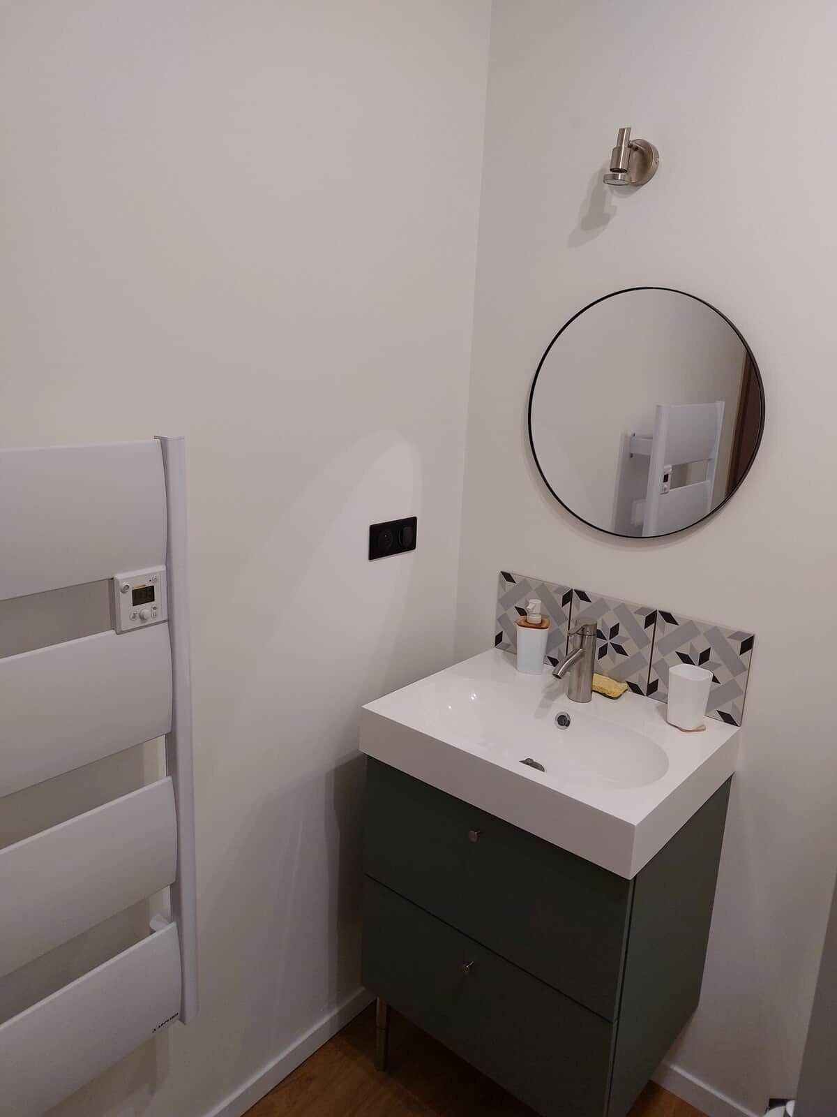 Hair dryer