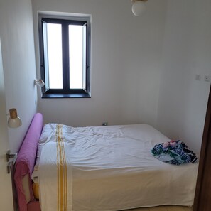 Room - Apartment 'A Casa Di Betti' with Wi-Fi (Capo d'Orlando)