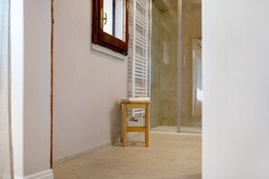 Interior - Casa Vindelbono: pool, relaxation & charm among the mountains (Badiaccia)