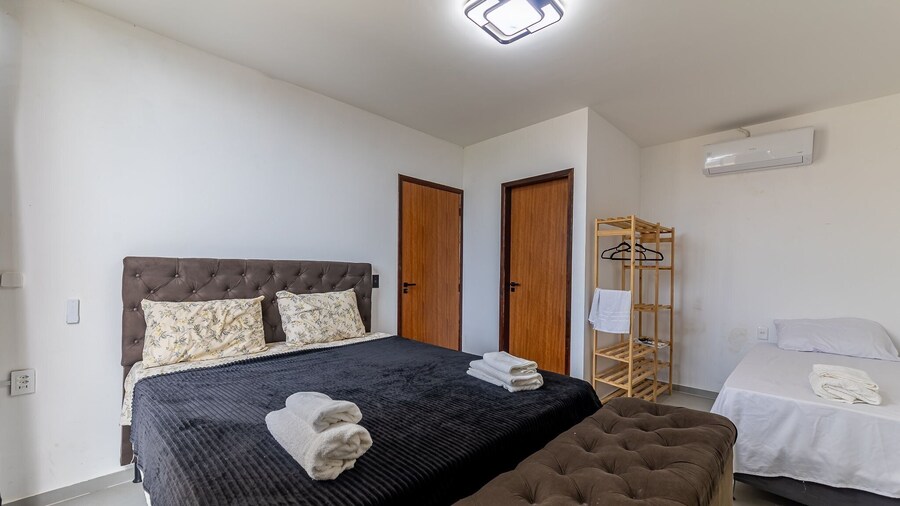 160D-Casa com 4 suítes- Japaratinga-AL