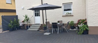 Holiday Home with Private Terrace, Balcony and Wi-Fi in Beuren