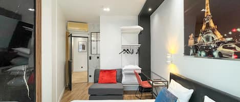 2 habitaciones, tabla de planchar con plancha y wifi gratis