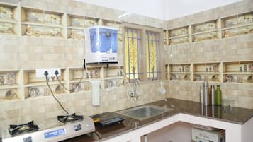 Family Cottage, Kitchen, Garden View | Dapur peribadi