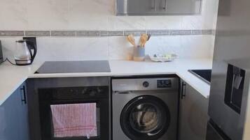 Apartment, 2 Bedrooms | Interior