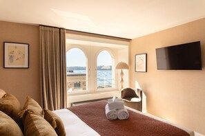4 bedrooms, free WiFi, bed sheets