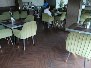 Dining - Arch by PKH - Delhi IGI Airport (New Delhi)